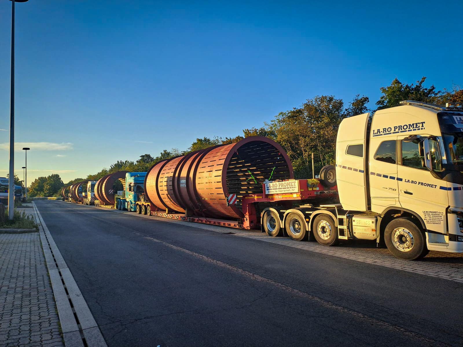 LA-RO PROMET - Galerija transporta teških tereta i logistike 12.jpg